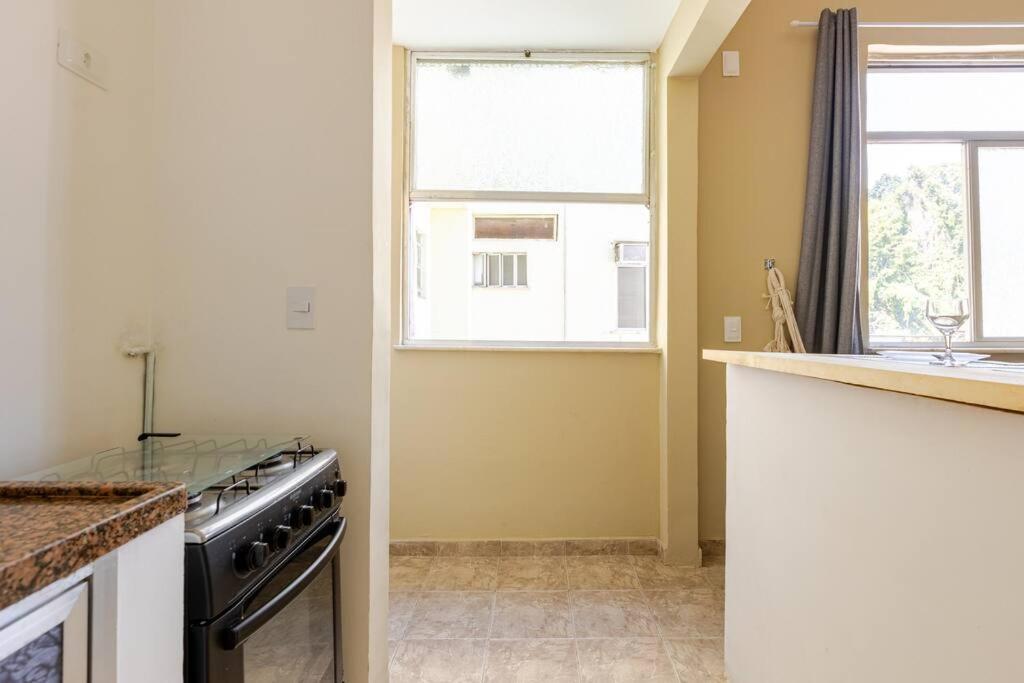 Lapa - E Sala Com Varandinha! Apartamento